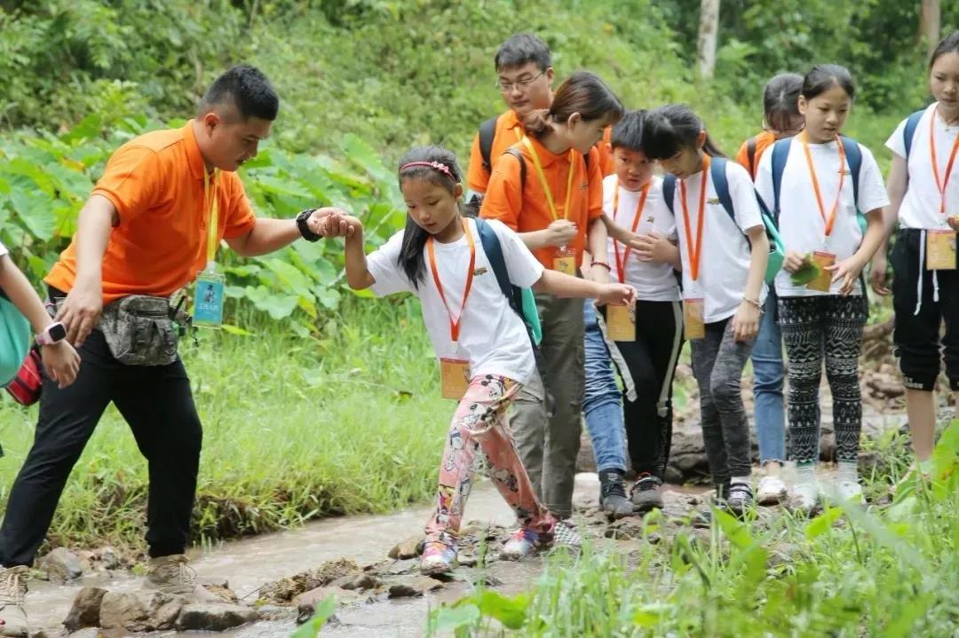 西雙版納研學(xué)夏令營