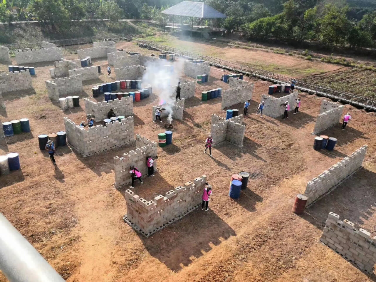 西雙版納戶外拓展訓(xùn)練基地