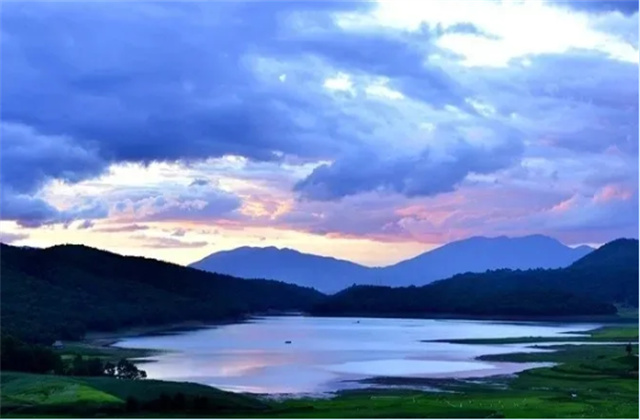 西雙版納，勐邦美麗迷人的“天鵝湖”