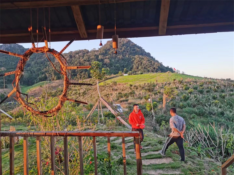 西雙版納企業(yè)會議定制旅游刺激性活動拓展訓(xùn)練基地項目